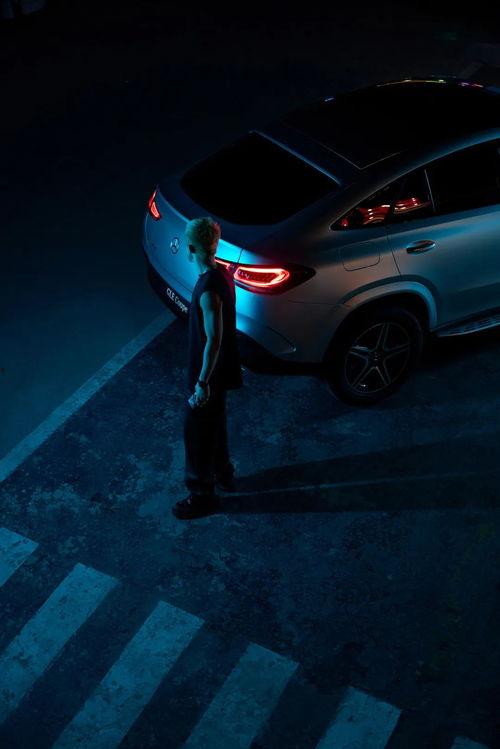 张家界网红吃瓜事件真相,揭秘背后的真相与争议  第3张